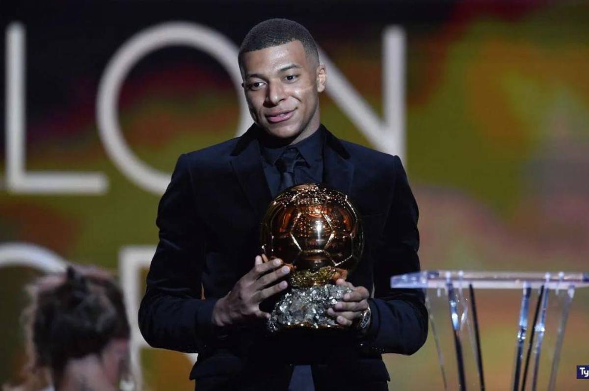 Estrella del Manchester City aconseja a Kylian Mbappé sobre su futuro y lo qué tiene que hacer para ganar el Balón de Oro