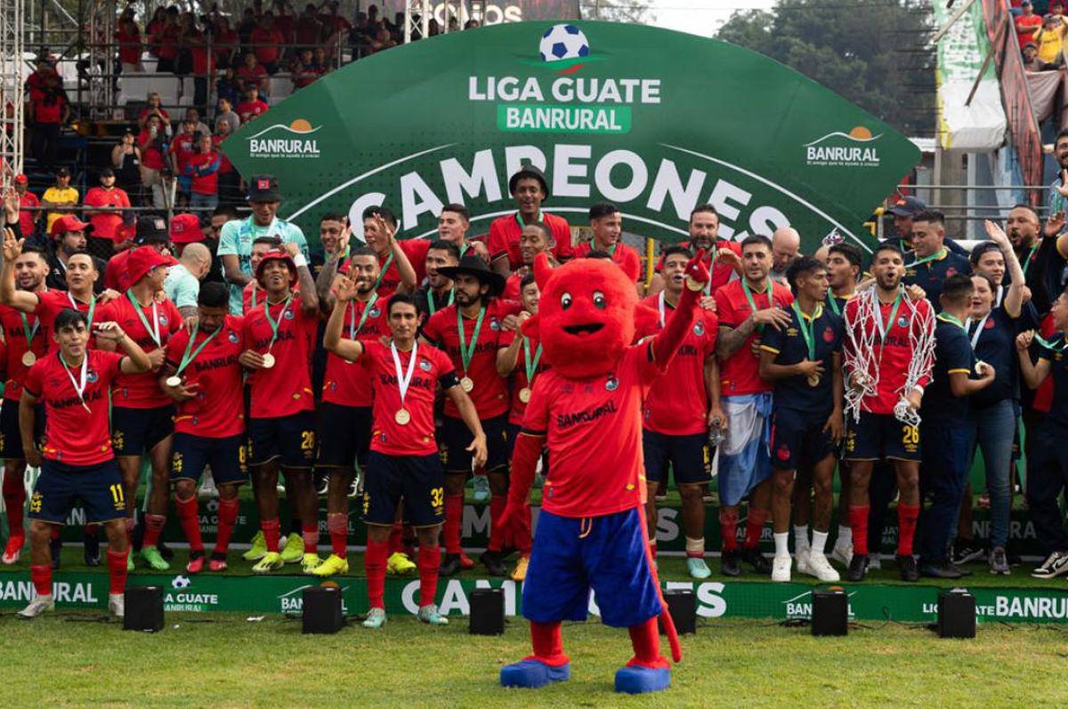 ¿Quién tiene más entre Olimpia y Saprissa? Estos son los equipos con más títulos ligueros en Centroamérica