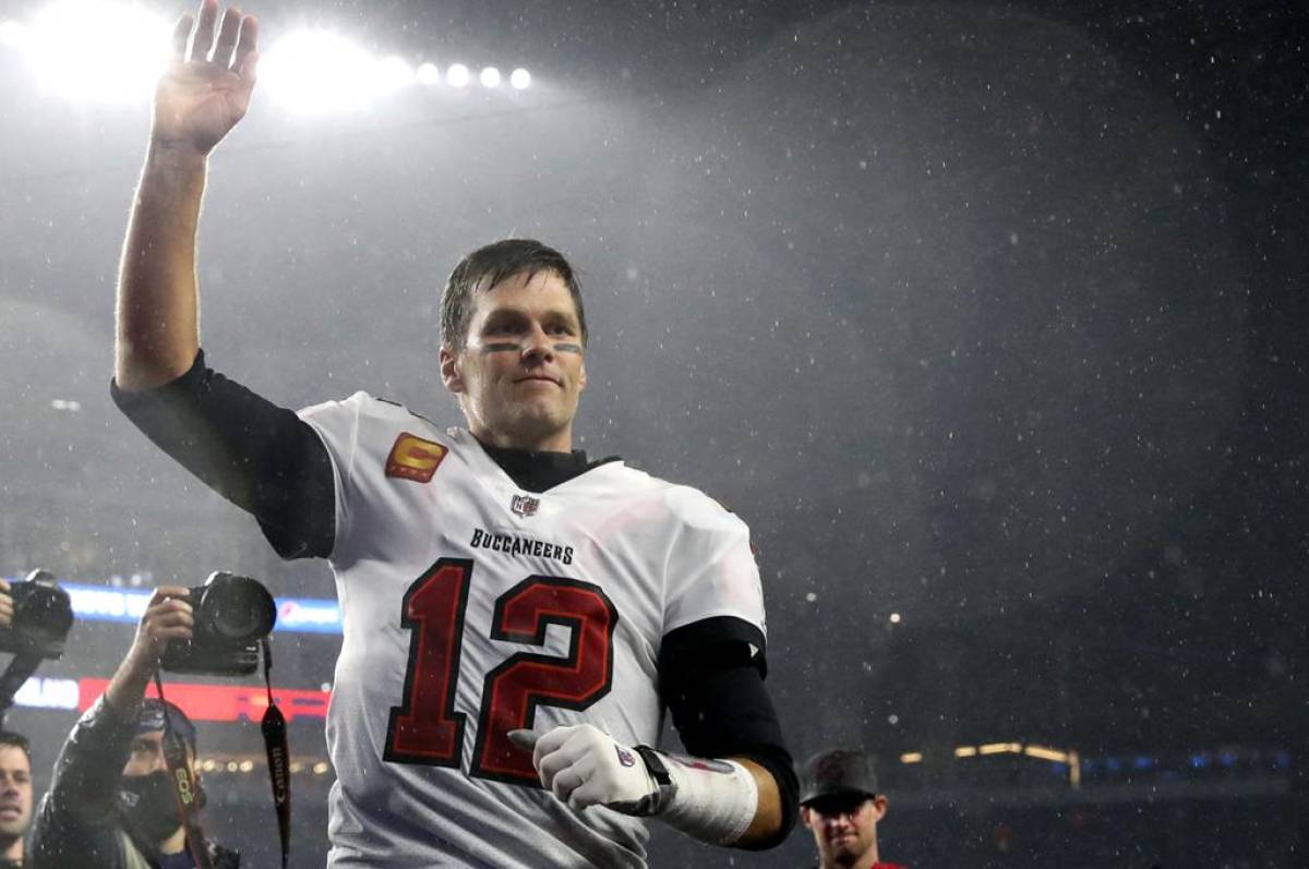 OFICIAL: Tom Brady anuncia su adiós de la NFL tras 22 temporadas y convertirse en el mejor jugador de la historia