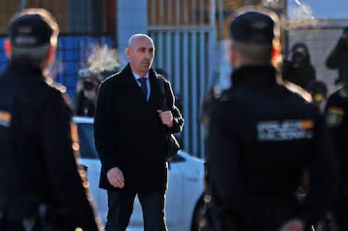 El juez mandó a callar a Rubiales en pleno testimonio de Hermoso: así fue el primer día del juicio sobre el beso que recorrió el mundo