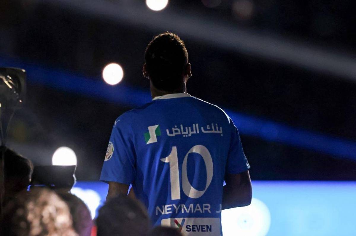 Ex portero del PSG revela lo que nadie sabía de Neymar y quedó asustado al conocerlo: Fui al baño; pero con la puerta abierta