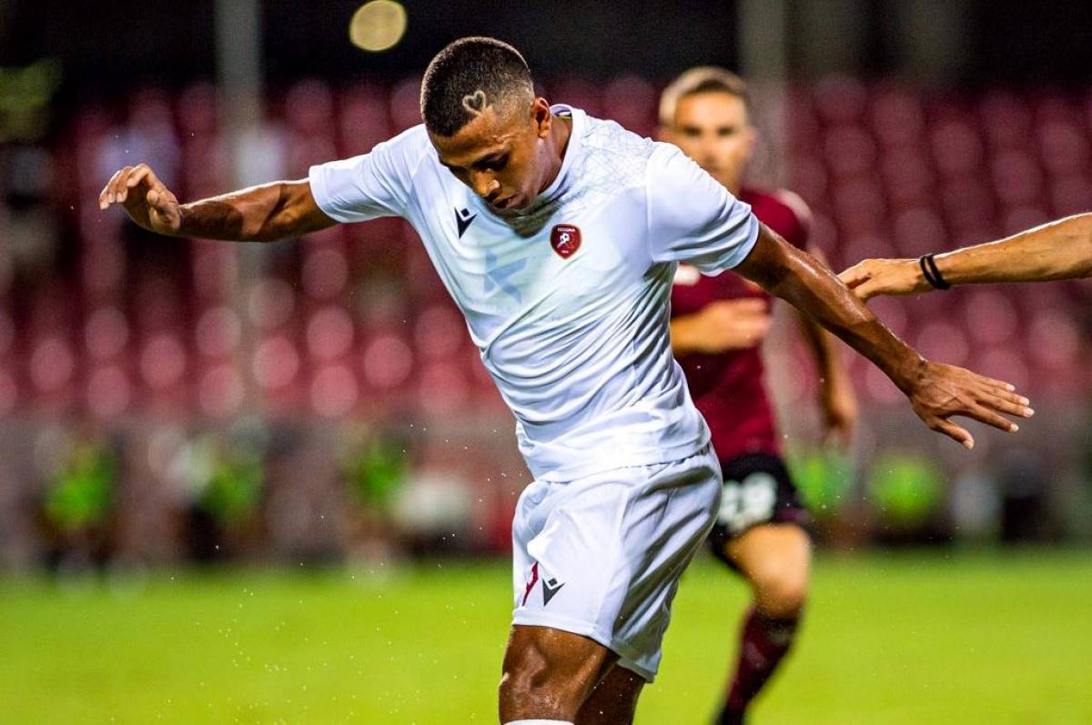 Rigoberto Rivas anota en empate de la Reggina contra el Como por la Serie B de Italia