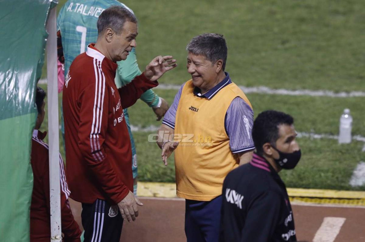 Así fueron los turbulentos seis meses del “Bolillo” Gomez en Honduras: su llegada fortuita, decepción y los números rojos