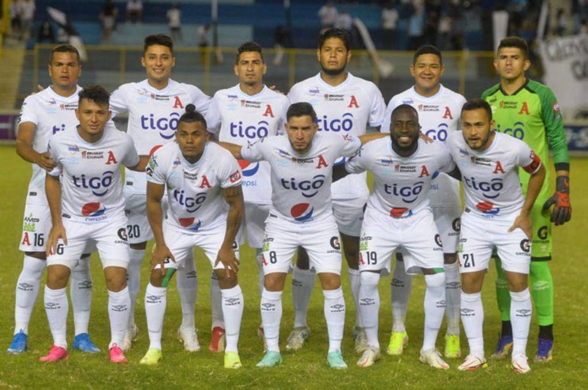 Historia, títulos, apariciones, debutantes y curiosidades de los 16 equipos que disputarán la Concachampions 2023