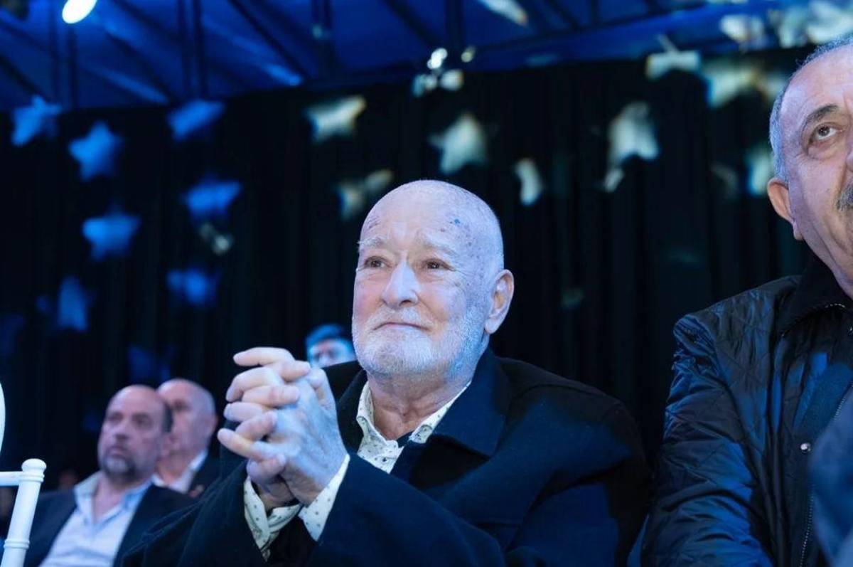 Messi llora su partida: la carta de Leo tras fallecimiento de un miembro de la selección de Argentina: Fuiste la persona...