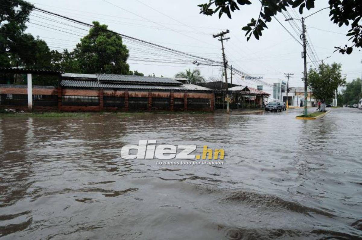 ¡Informe Especial! Honduras sube alerta roja en ocho departamentos: la tormenta ha dejado caos e inundaciones en varias zonas del país