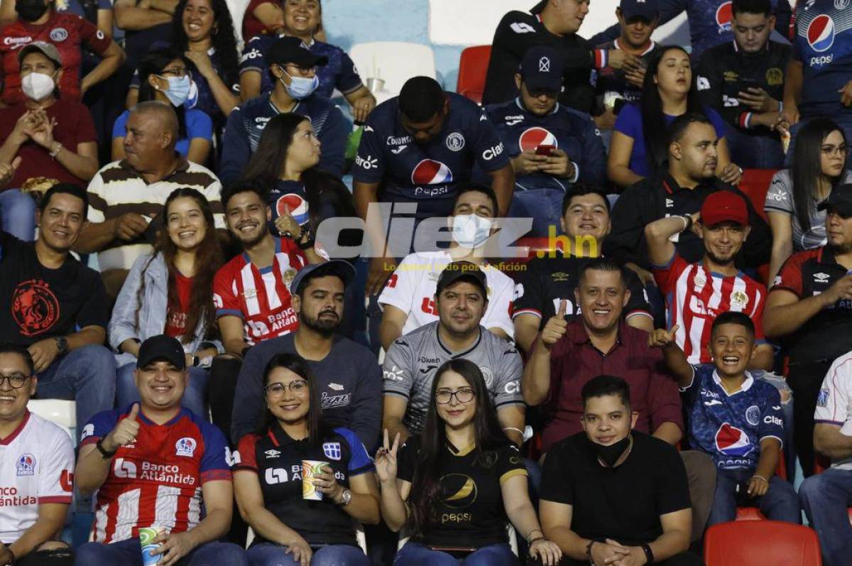 Así se vivió el ambientazo en el estadio Nacional Chelato Uclés por el Motagua-Olimpia de la Liga Concacaf