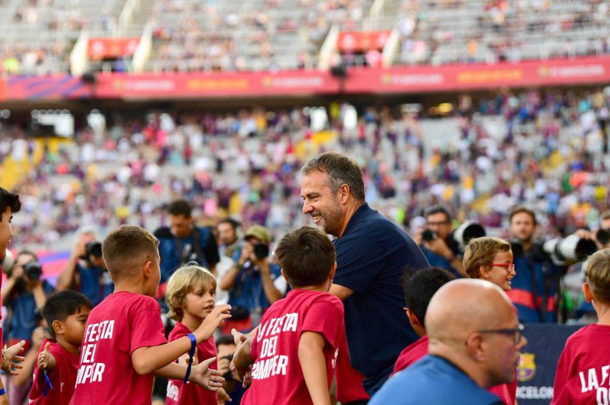 Barcelona, goleado en el Joan Gamper: Presentó dos fichajes, regresó Lamine Yamal y los dorsales confirmados