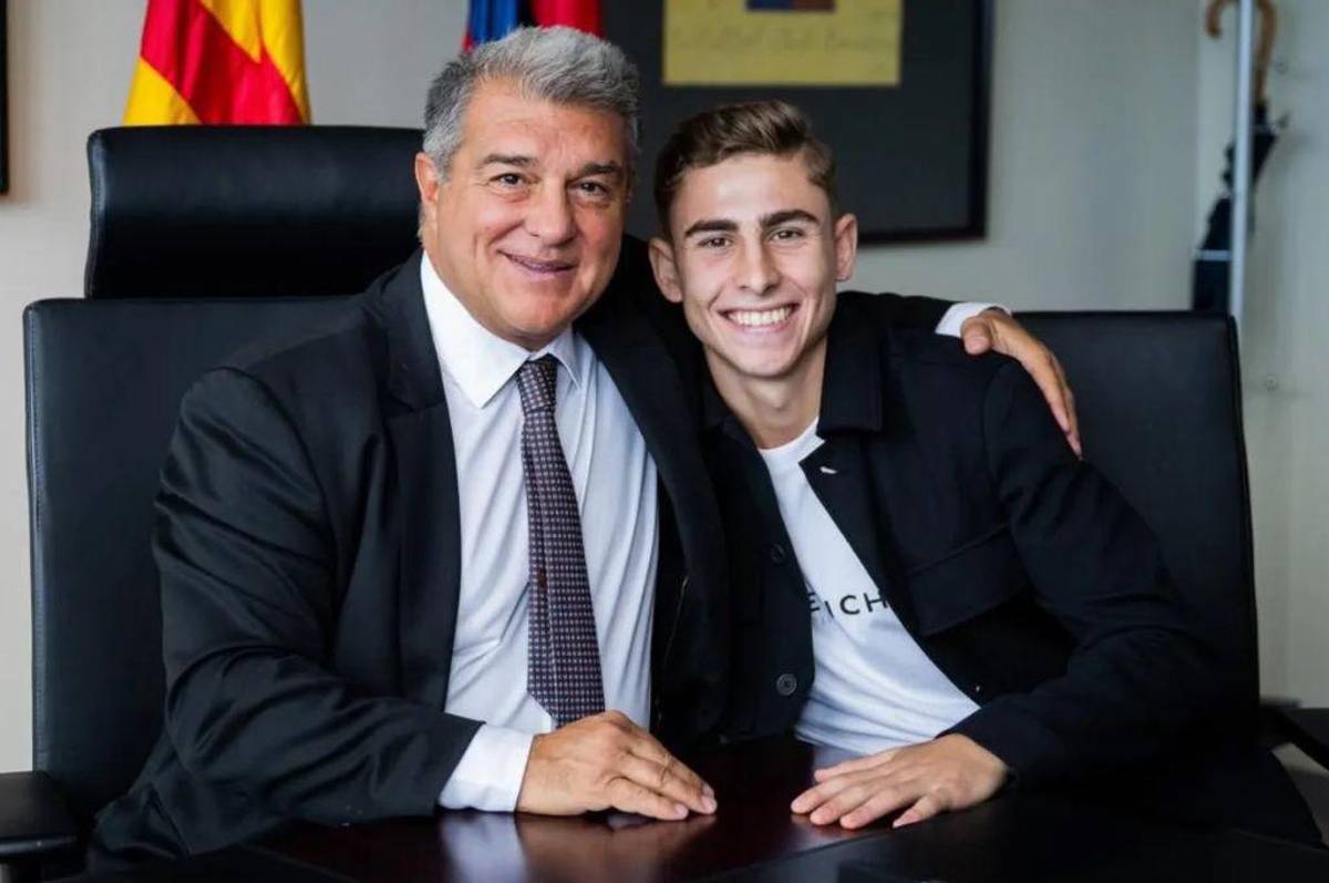 OFICIAL: Barcelona confirma la renovación de Fermín López; la imponente cláusula de salida y los años que firmó