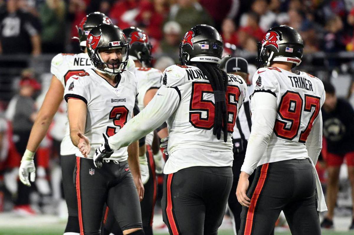 Los Buccaneers de Tom Brady reviven las esperanzas de clasificar a playoffs en la NFL