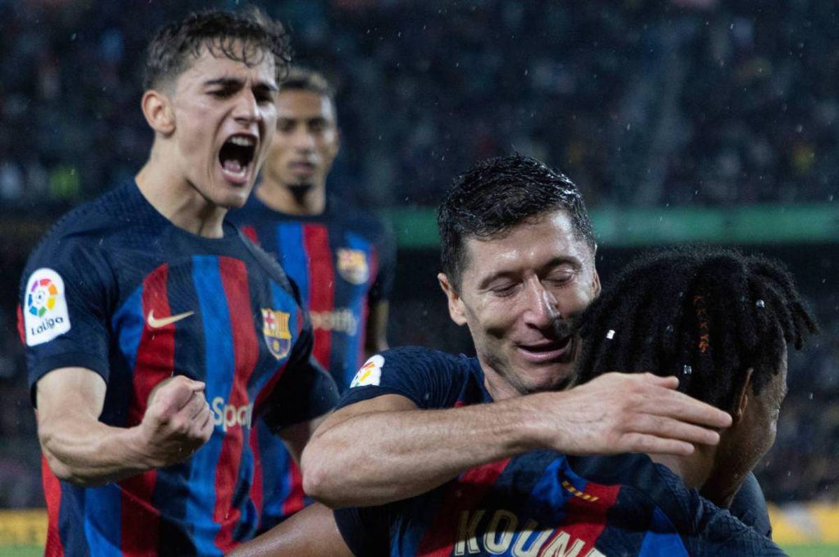 Newcastle quiere romper el mercado y hace oferta millonaria por jugador del Barcelona: es irrechazable