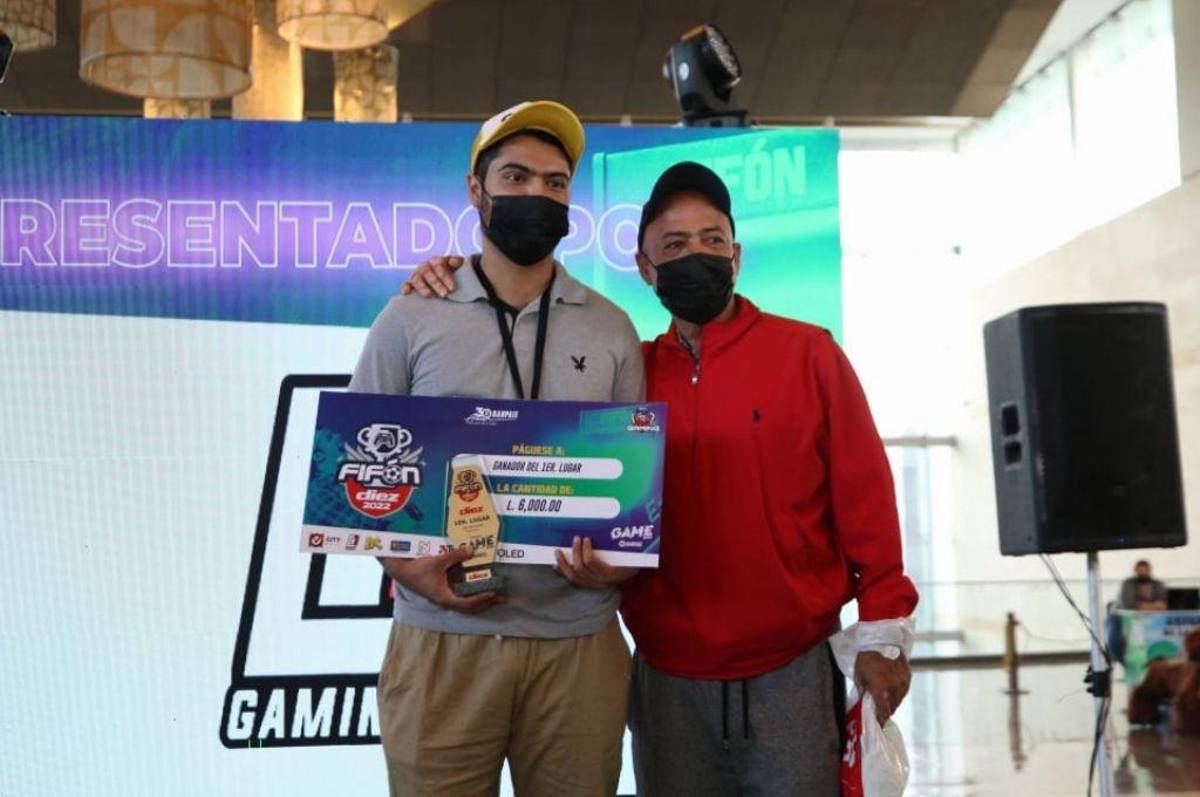 José Canaca, de ser futbolista del Motagua a convertirse en campeón del Rey del Fifón 2022