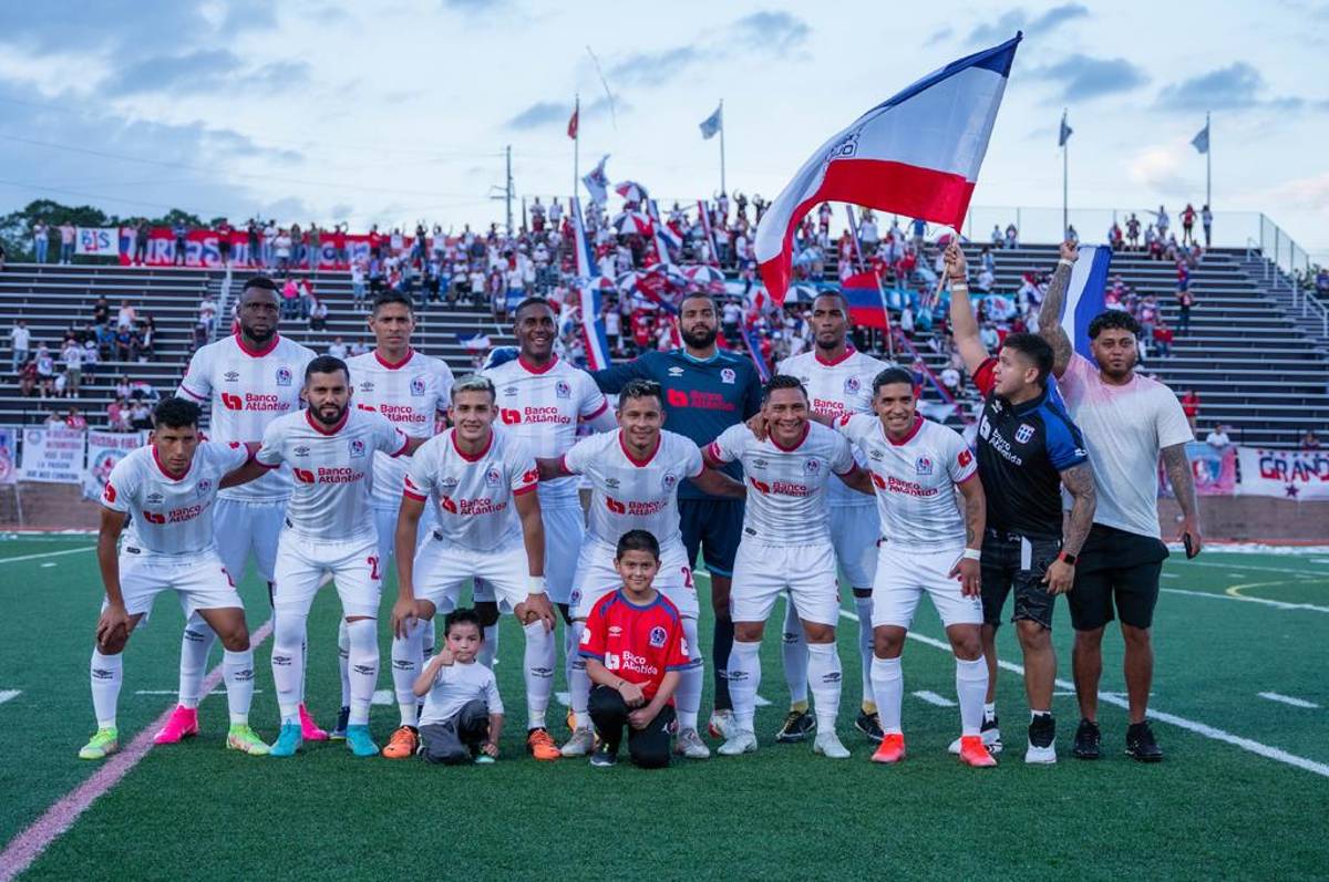 Gran ambiente en el primer partido de Olimpia en su gira por Estados Unidos: Carlo Costly enfrentó a su ex y fue ovacionado