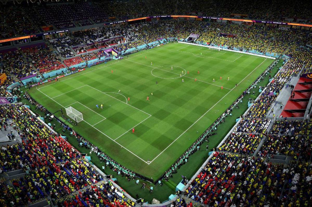 El doble de Neymar en las tribunas, el festejo soberbio de Casemiro y se fue la luz en el estadio 974, así se vivió el Brasil-Suiza