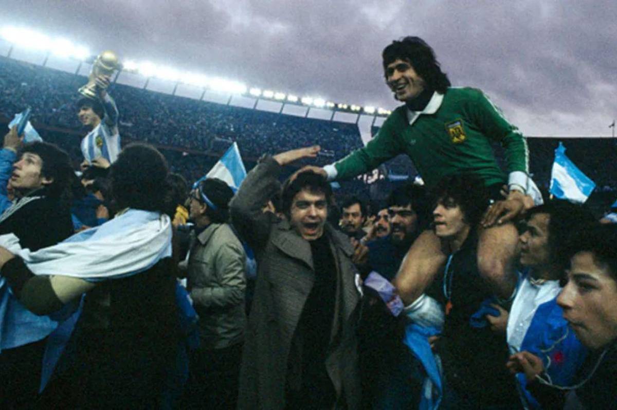 Portero de Argentina es asaltado en su casa y le roban la medalla de campeón del mundo: “Siento un dolor tremendo”