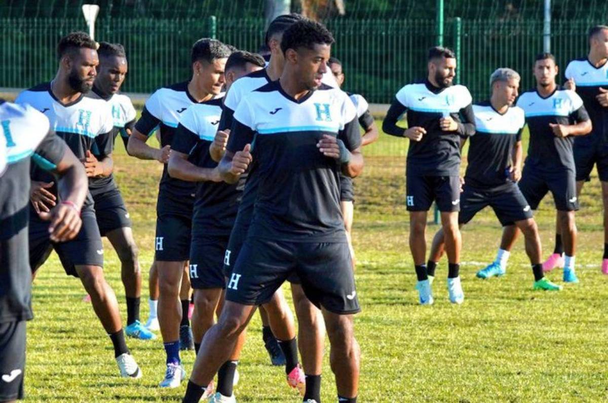Choco Lozano, capitán de Honduras, sobre el cambio de cancha a última hora: “Tenemos que jugar contra todo eso”
