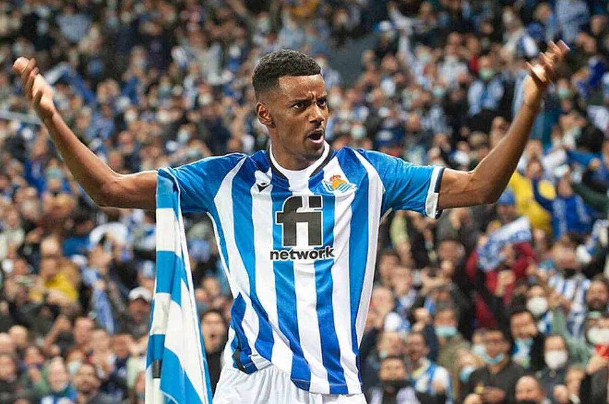 Flick le pidió que renovará pero rechazó al Barcelona; y el que se equivocó al negar al Madrid; Bayern le pone a precio a Kimmich