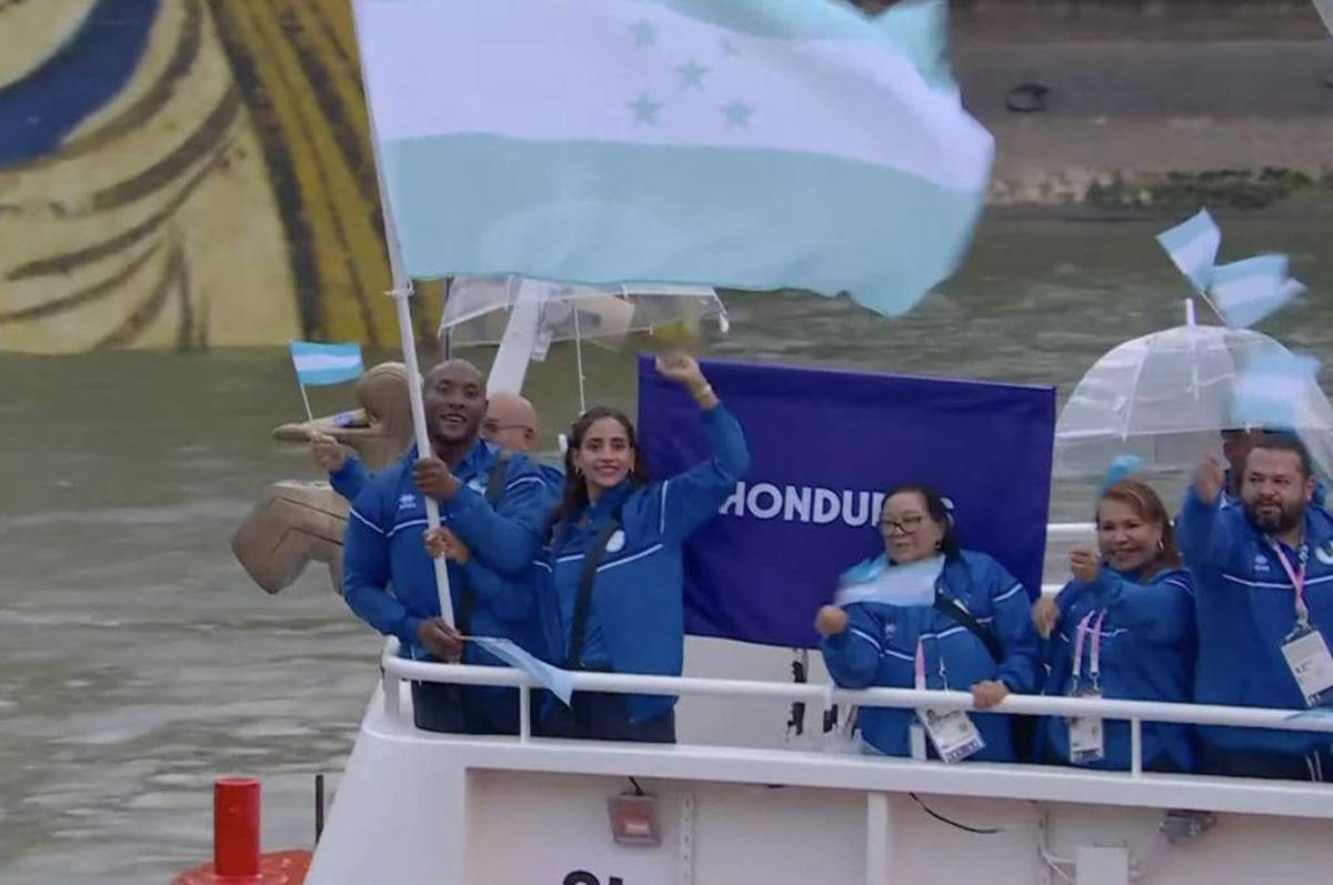 Delegación de Honduras brilla en la inauguración de los Juegos Olímpicos París 2024: así fue su paso por el Río Sena