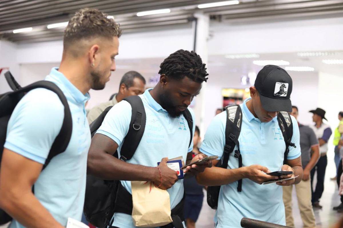 ¿Qué pasó con Rueda en el aeropuerto? hay convocado de emergencia y la afición contenta; así fue la salida de la H hacia República Dominicana