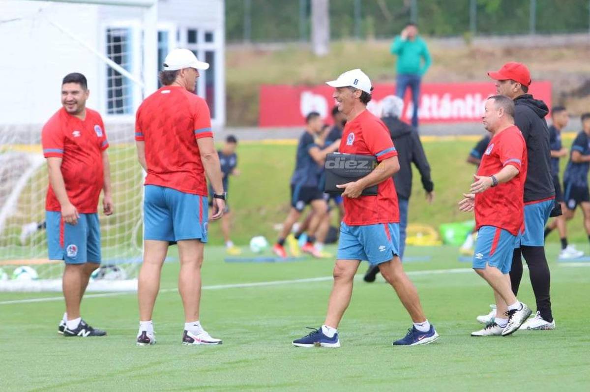 FOTOS: Olimpia recibe visitas inesperadas en el inicio de pretemporada; fichajes albos se muestran felices