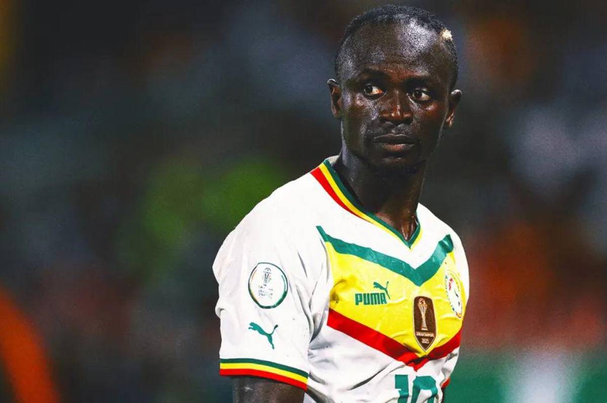 Barcelona rechazó leyenda del Liverpool, el nuevo compañero de Messi, el regreso de Balotelli y Choco Lozano define su futuro