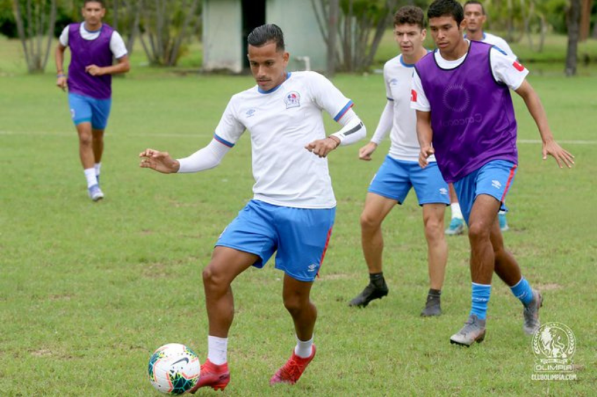 Edwin Rodríguez se refiere a la posibilidad de jugar en San Lorenzo de Almagro tras la llegada de Pedro Troglio