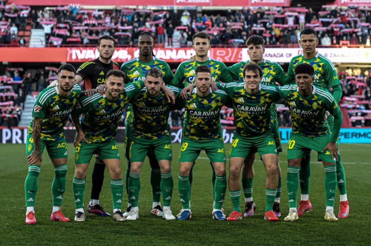 Kervin Arriaga y el Zaragoza evitan la derrota ante Granada con dos goles en el tiempo de descuento