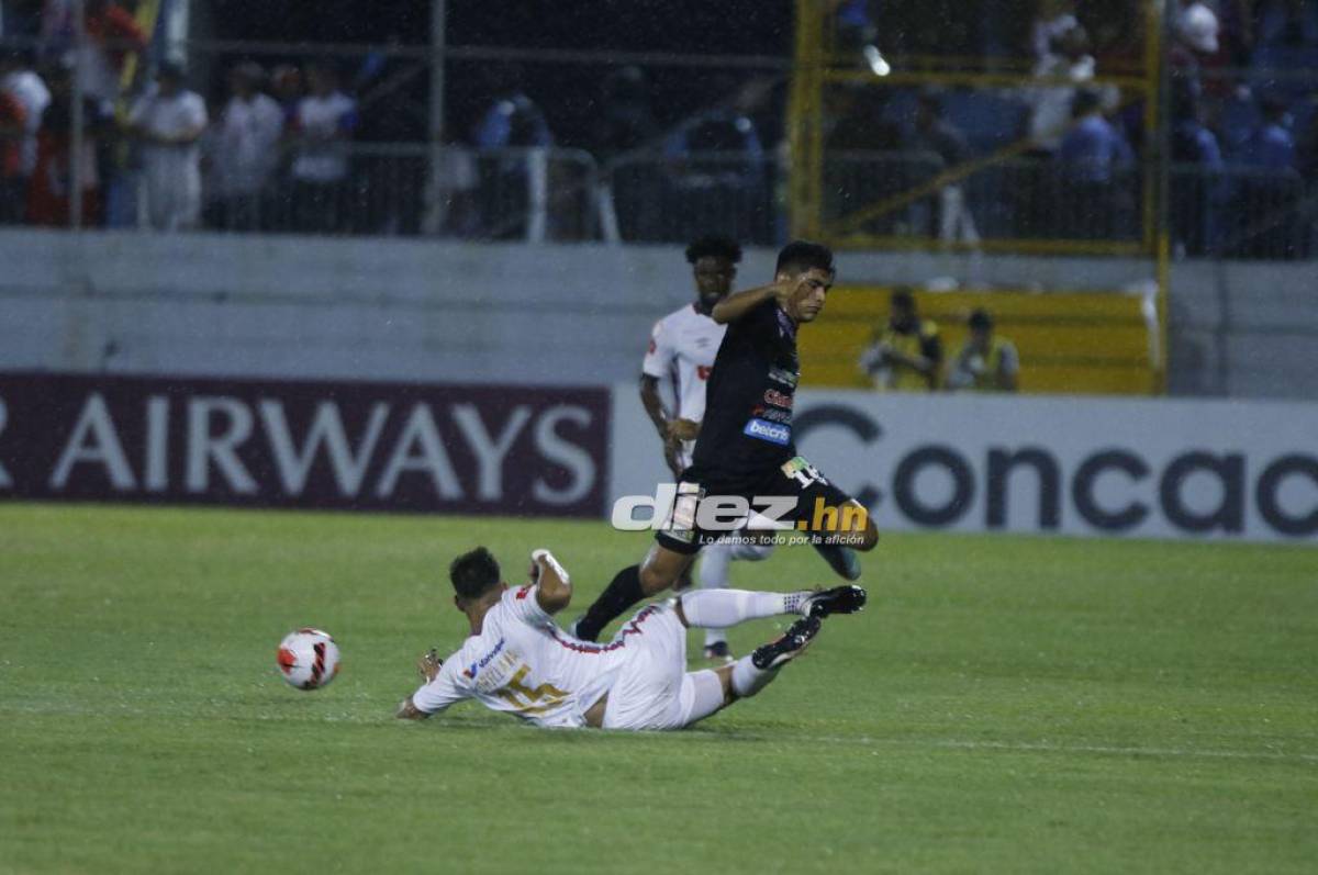 Olimpia y Diriangén disputan el último boleto a semifinales de la Liga Concacaf. Foto: Neptalí Romero.