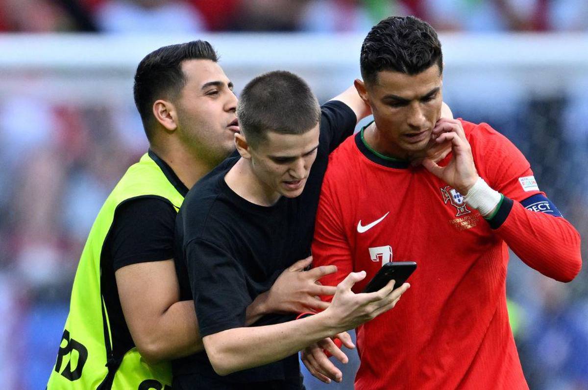 La frustración de Cristiano con un hincha y su sequía de goles; la selfie histórica y el récord inigualable de CR7 en Eurocopas