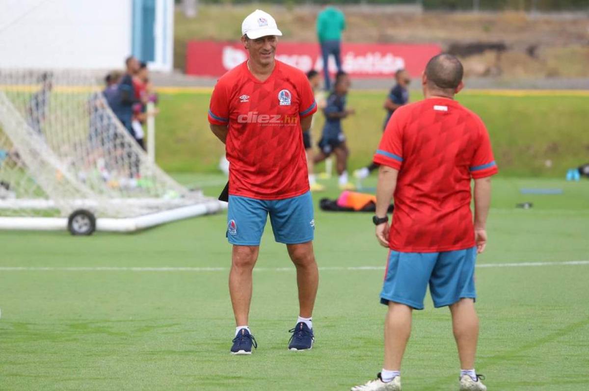 FOTOS: Olimpia recibe visitas inesperadas en el inicio de pretemporada; fichajes albos se muestran felices
