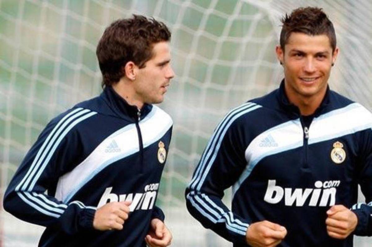 ¡Privilegiados y afortunados! Los 25 futbolistas que han compartido cancha con Cristiano Ronaldo y Leo Messi