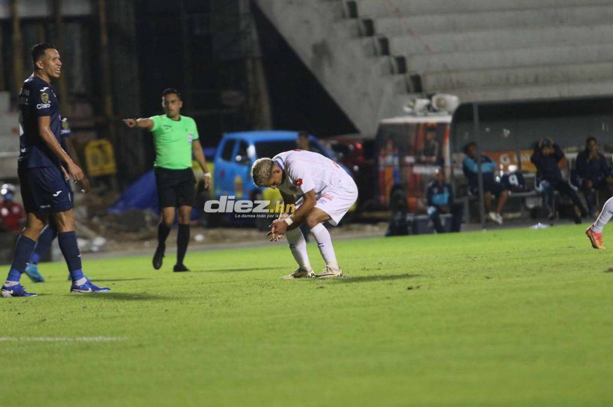 Los penales no señalados por Saíd, la euforia de Andy Najar, Rodrigo Auzmendi brilló y la belleza del Motagua-Olimpia