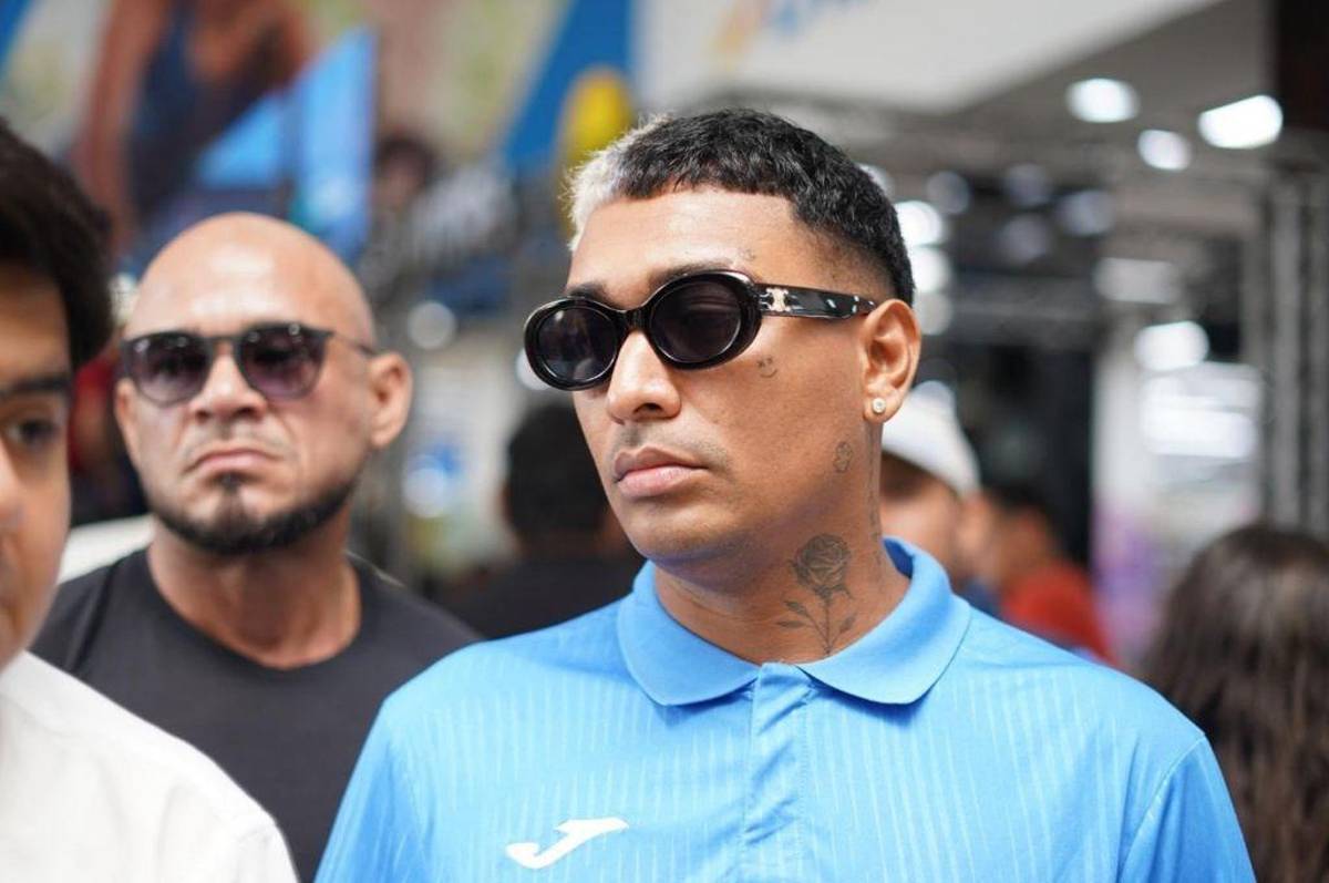 Supremo confirma que termina relación y revela la cantidad de dinero que ganó en redes por el Honduras-El Salvador: Lo arruinó...