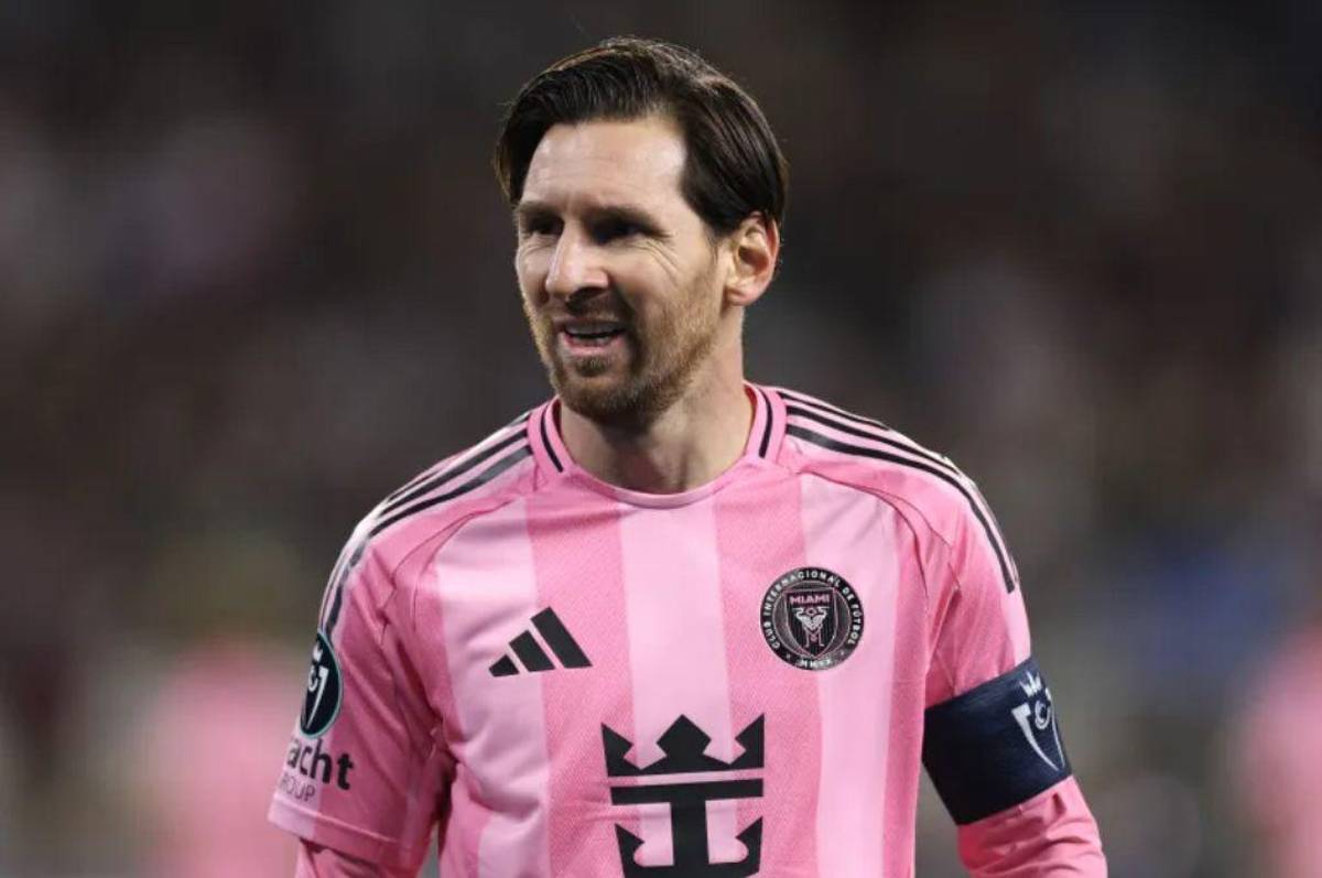 Nadie lo sabía: Messi se reencuentra al famoso al que le debe su nombre: Su madre lo contó; que alegría conocerte