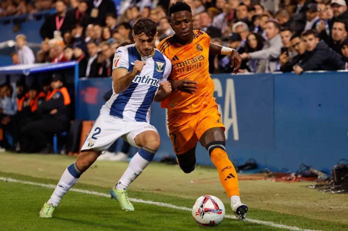 ¿Quién es Gonzalo García, el futbolista que sustituirá a Vinicius en el Real Madrid-Liverpool? Ha jugado hasta de lateral