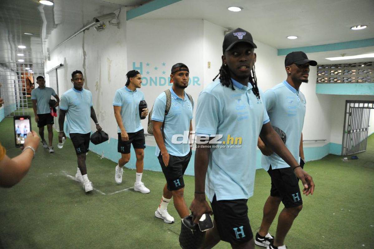 Suazo y Maynor dieron clases a los jóvenes: ¿Qué estuvo entrenando el ‘Choco’? y quién se llevó el baile en el rondo en el Chelato Uclés