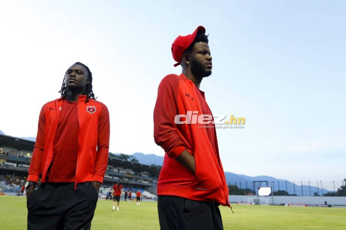 Aubrey David y Freddy Góndola salen como titulares con el Alajuelense.