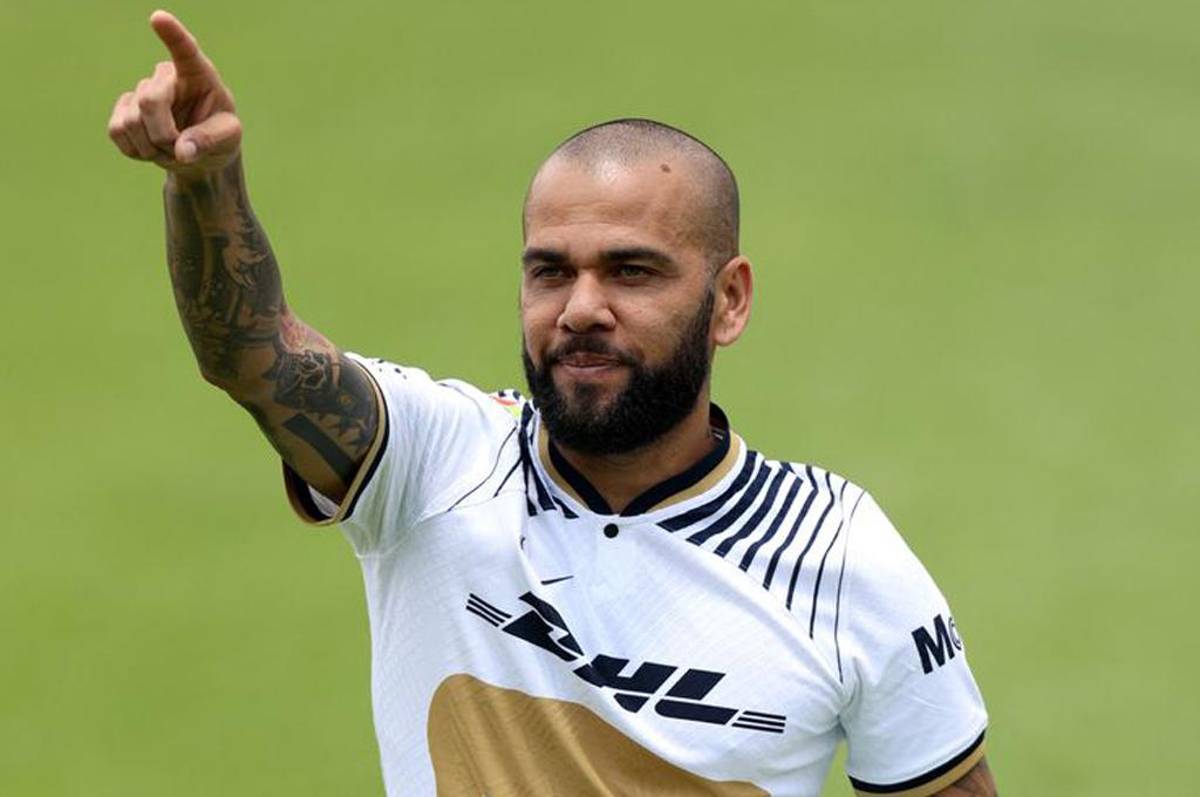 Se acerca la fecha: ¿Cuándo debutará el brasileño Dani Alves en la Liga MX con Pumas?