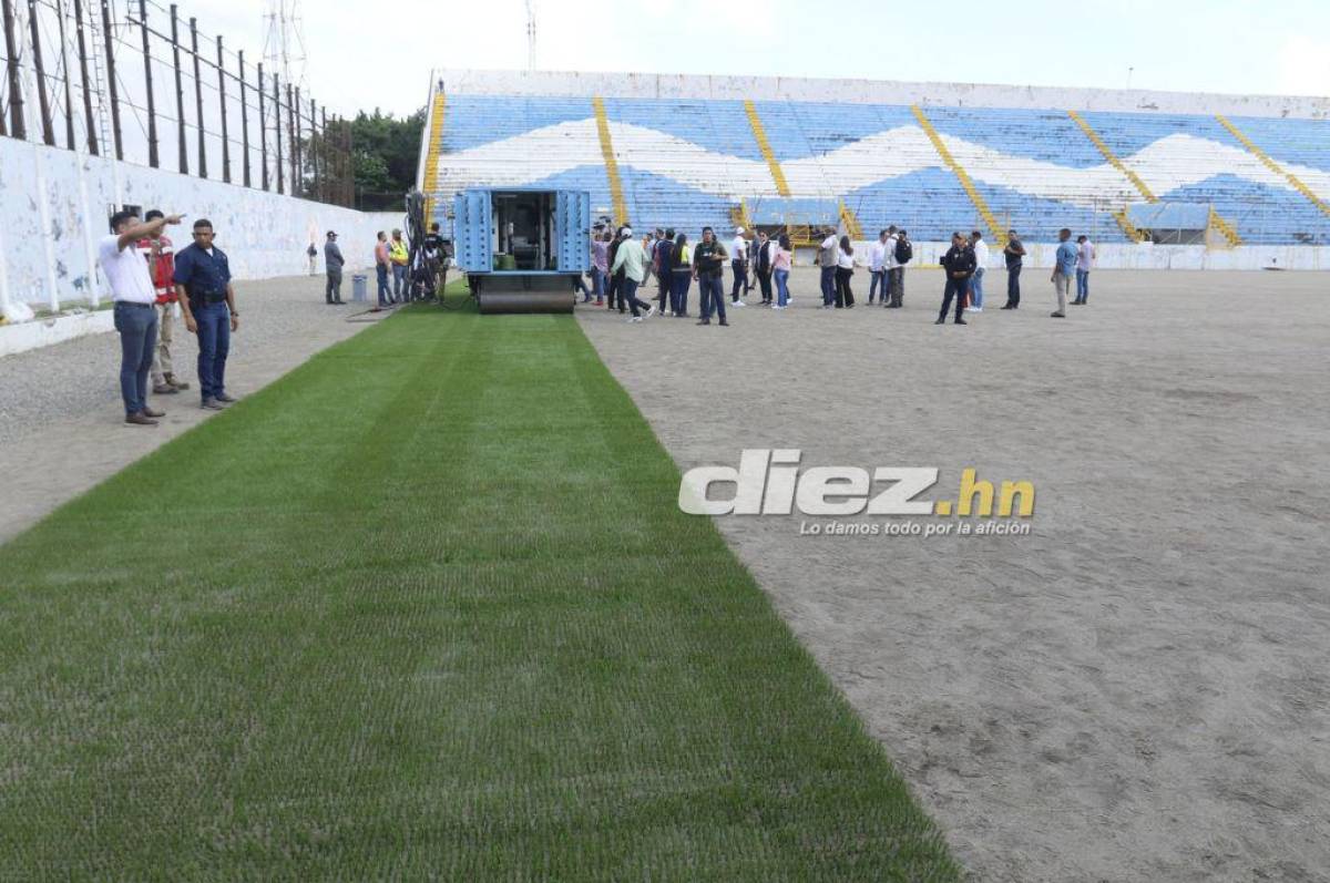 Así inició la instalación de la nueva grama híbrida del estadio Morazán en presencia de la presidenta Xiomara Castro