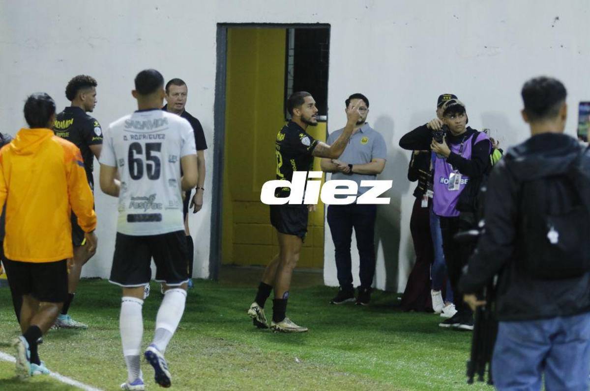 No se vio en TV: afición de Real España le grita de todo a sus jugadores y la celebración de Motagua tras el triunfo