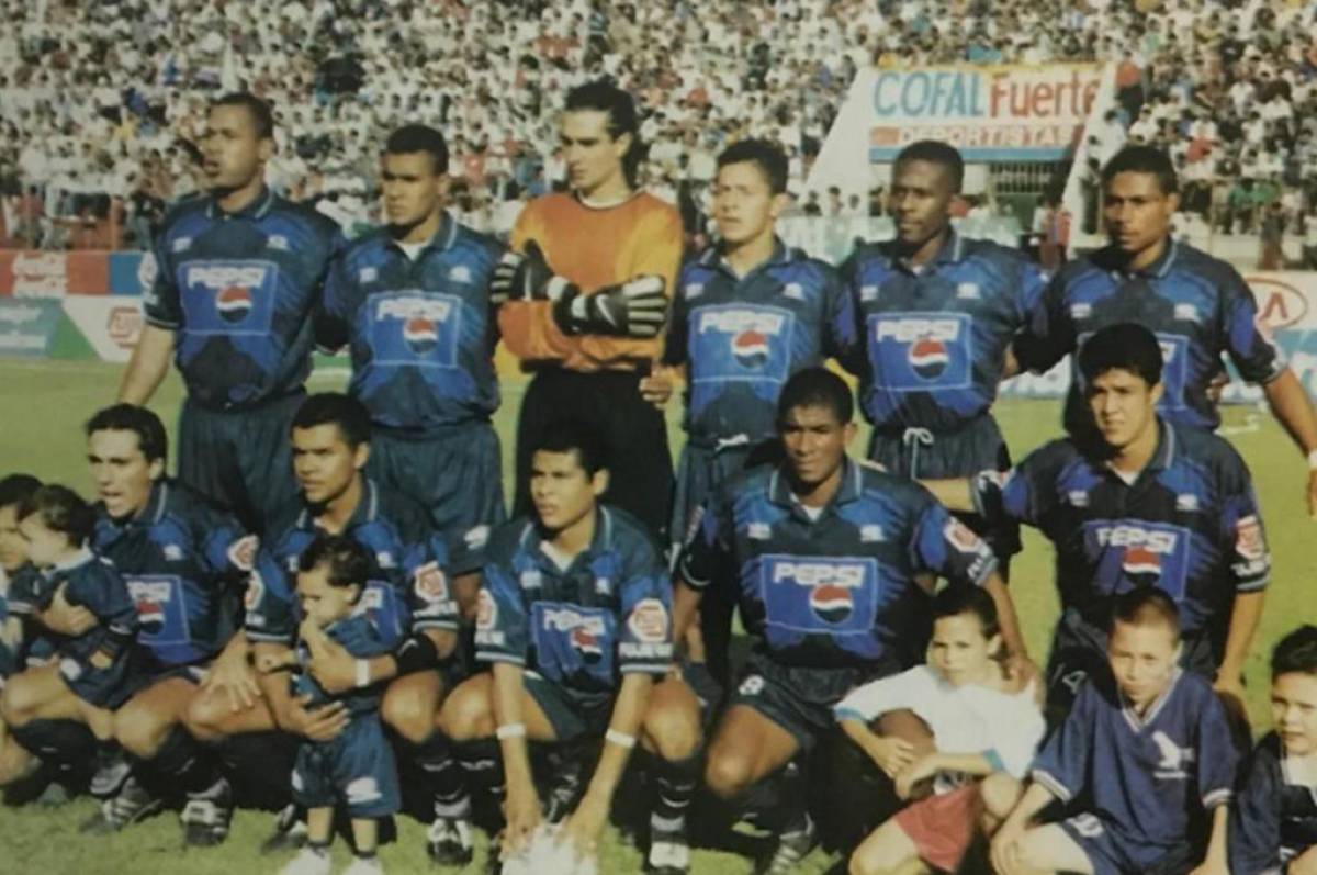 El blog del Dr. Elmer López: Los clubes de la década en la historia del fútbol de Honduras