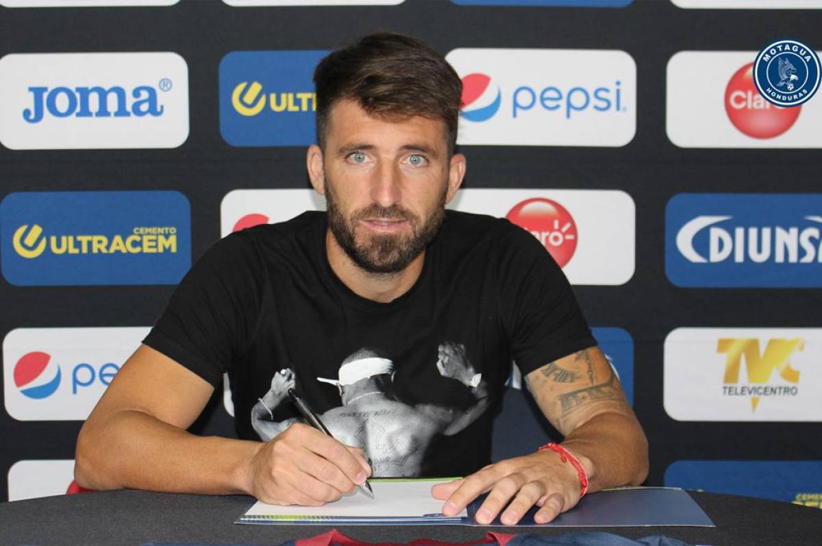 Olego firmó su contrato por un año y es uno de los refuerzos más sonados del Clausura 2022. Foto Cortesía @Motaguacom