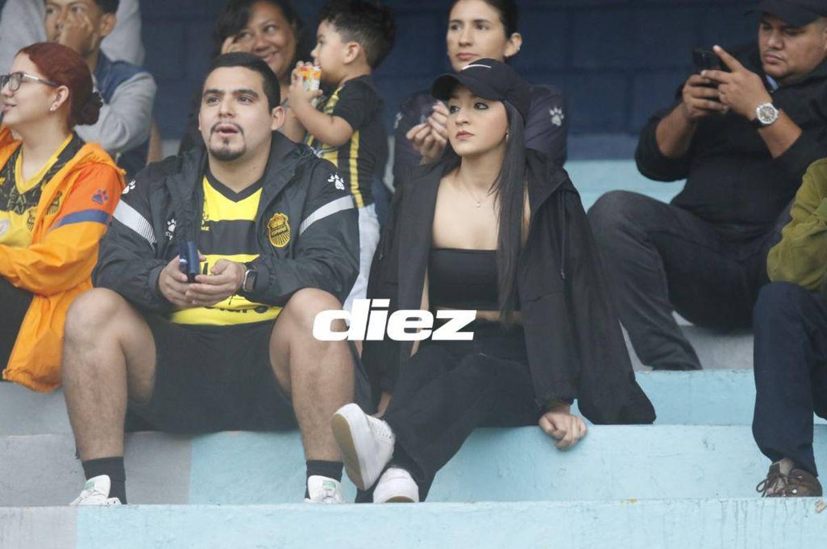 La triste imagen en el estadio Morazán, Real España estrenó uniforme y los incidentes de los aficionados con la Policía