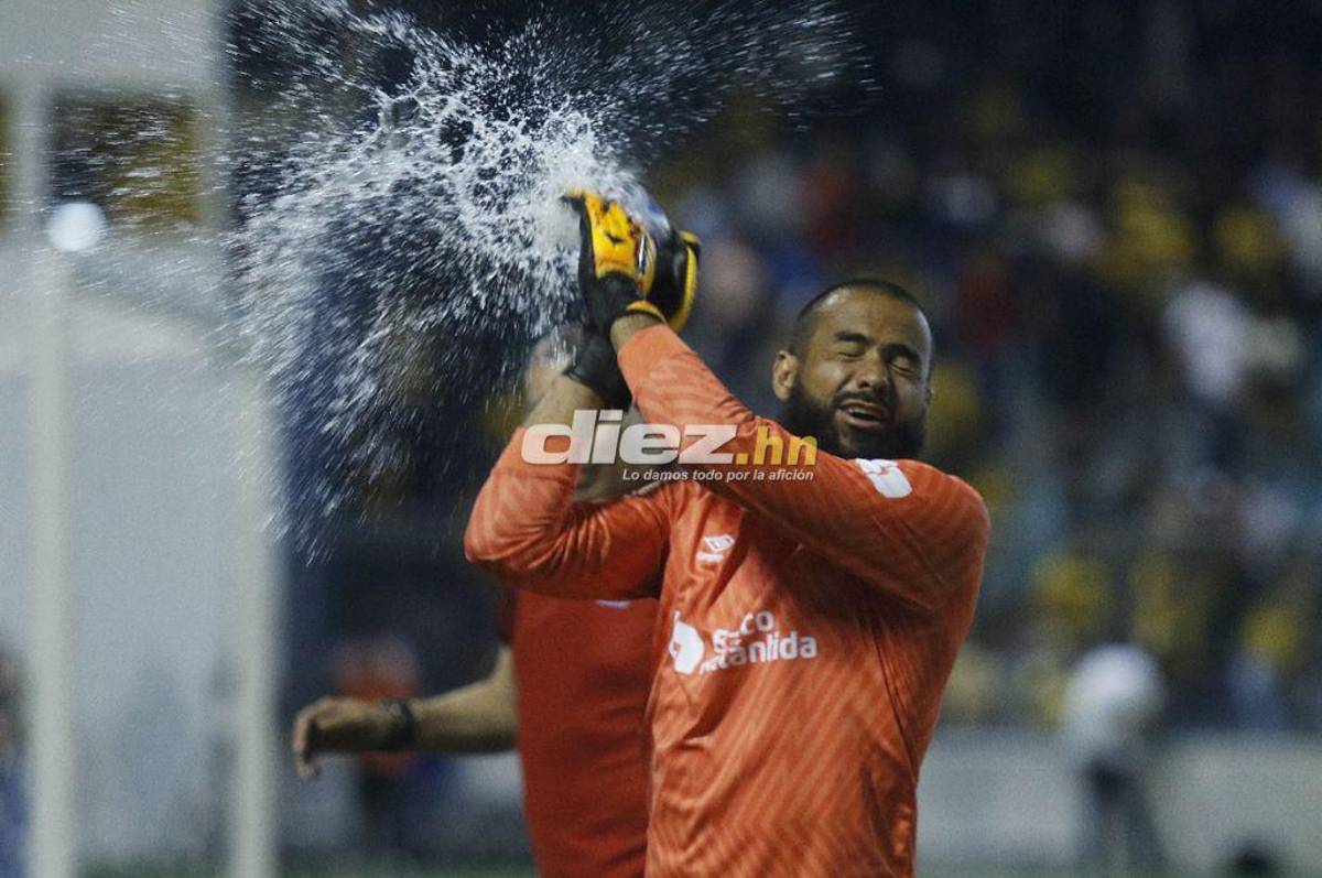 No se vio en TV: La tristeza de los jugadores del Olimpia por la crisis, bronca de Menjívar con la gente y el llenazo en el Morazán