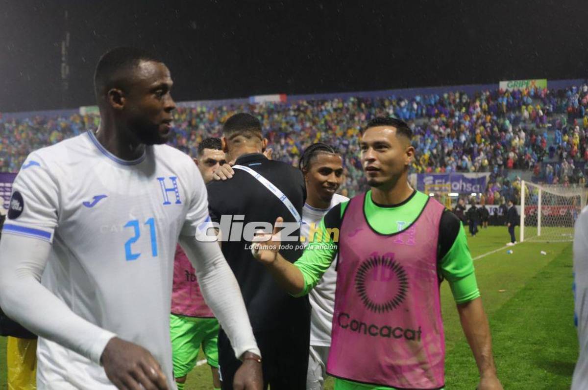 Bronca entre jugadores, el festejo de Honduras tras vencer a México y el feo gesto de Javier Aguirre, quien sufrió un corte en la cabeza