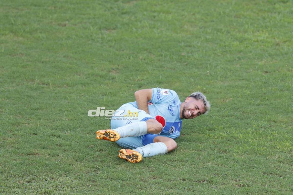 Lo que no se vio en TV: Tristeza y llanto en Marathón, a Diego Vázquez le tiraron de todo y así reaccionó el DT de Motagua