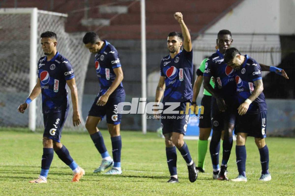 Motagua celebrando el cuarto gol ante el Victoria. FOTO DIEZ: Esaú Ocampo.