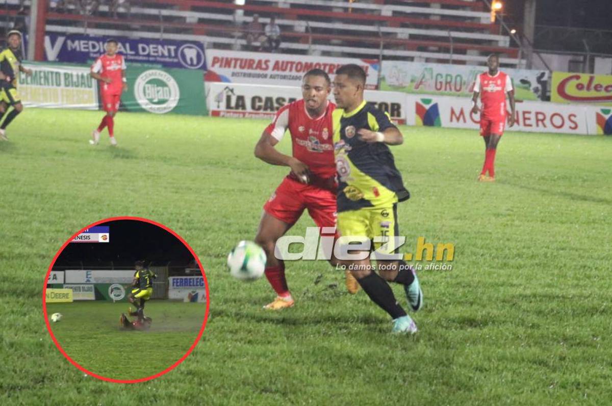 ¡Insólito! El jugador que no tocó el balón y fue expulsado en un minuto en el duelo entre Real Sociedad y Génesis