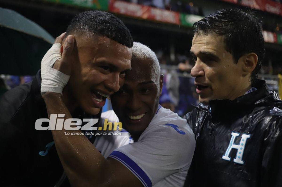 Bronca entre jugadores, el festejo de Honduras tras vencer a México y el feo gesto de Javier Aguirre, quien sufrió un corte en la cabeza