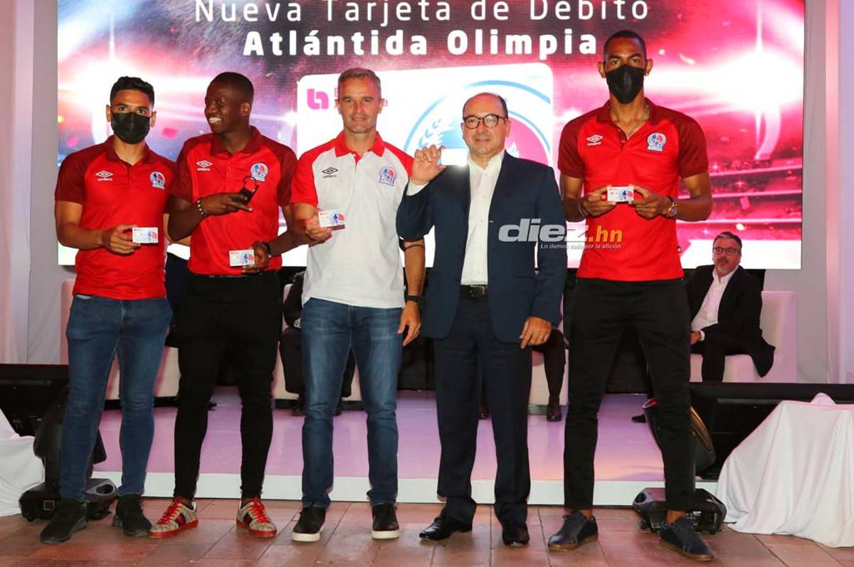 Olimpia y Banco Atlántida se visten de gala y lanzan su nueva tarjeta de débito para sus seguidores